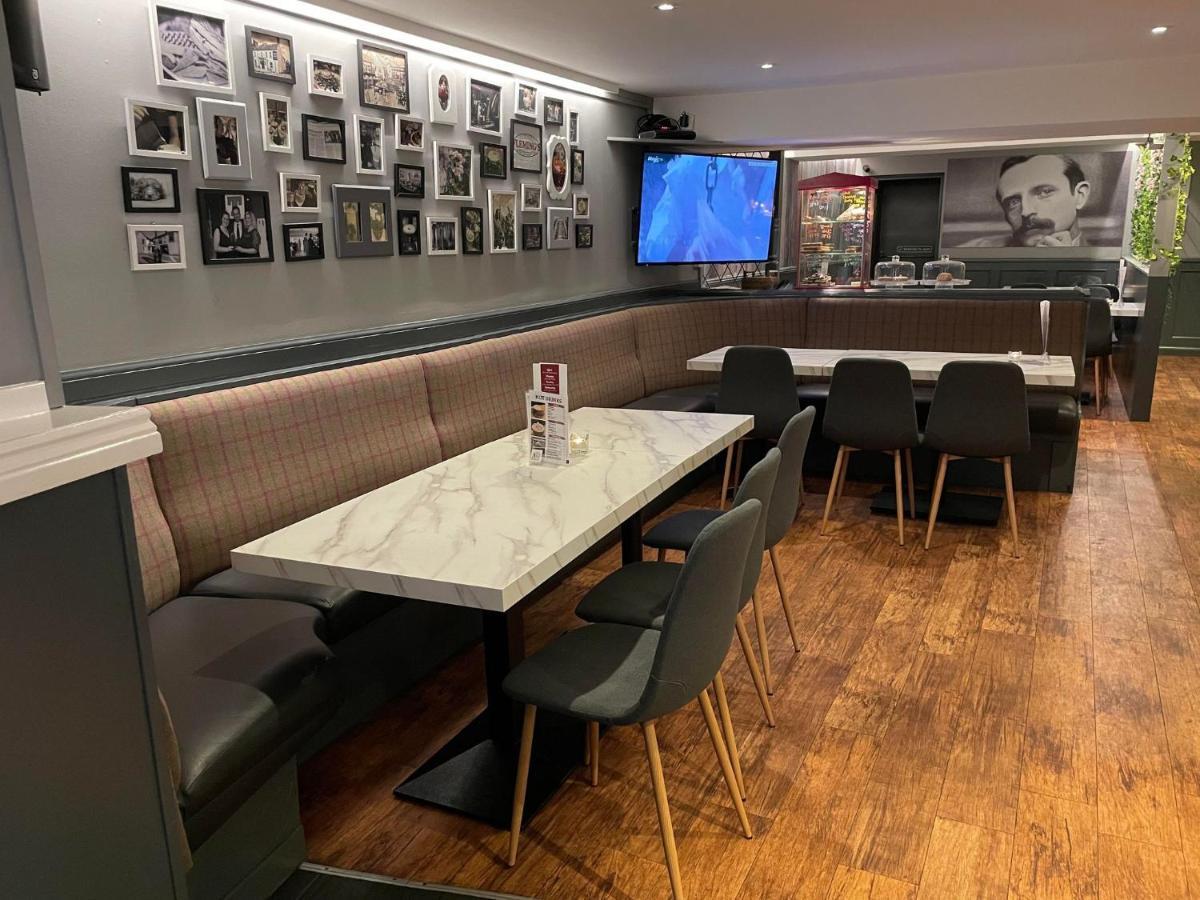 Airlie Arms Hotel Kirriemuir Εξωτερικό φωτογραφία